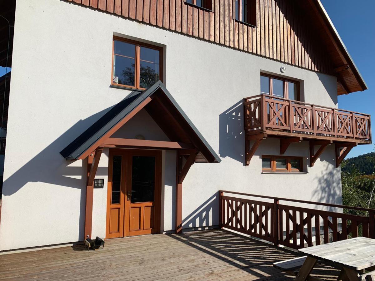 Apartman Mezi Kopci - Mid Hills Apartment Roudnice Exterior foto